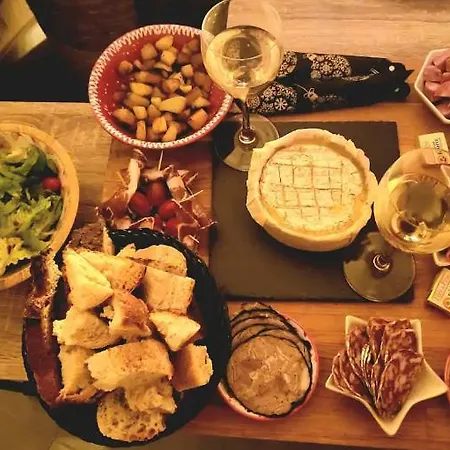 De La Mare Aux Chevres